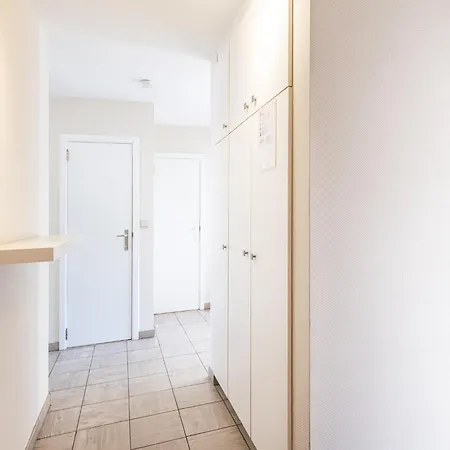 In St-idesbald With Sea View, Cleaning Included Apartamento *