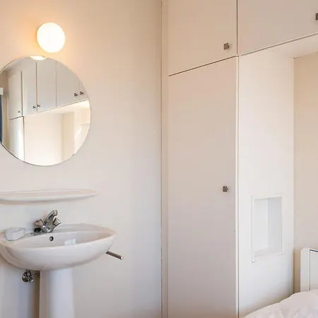 In St-idesbald With Sea View, Cleaning Included Apartamento